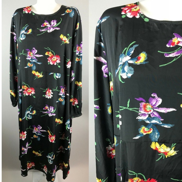 ASOS Curve Dresses & Skirts - ASOS Curve Black Floral Short Sleeve Midi Dress 20